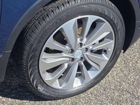 Certified 2019 Buick Encore Preferred w/ Safety Package image 18