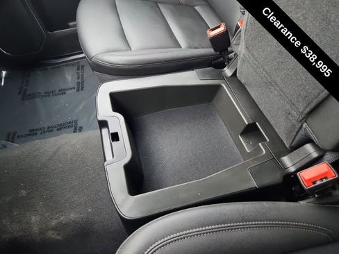 Used 2024 GMC Sierra 1500 SLT image 45