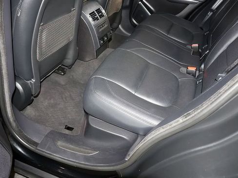 Used 2022 Jaguar F-PACE S AWD/4WD image 28
