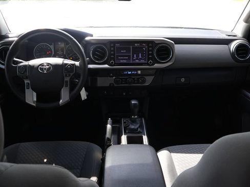 Used 2022 Toyota Tacoma SR5 w/ Technology Package RWD image 24