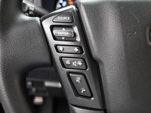 Used 2022 Nissan Frontier SV w/ Technology Package RWD image 14