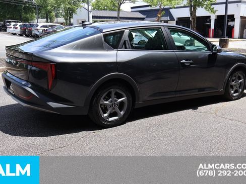 Used 2025 Kia K4 FWD image 6