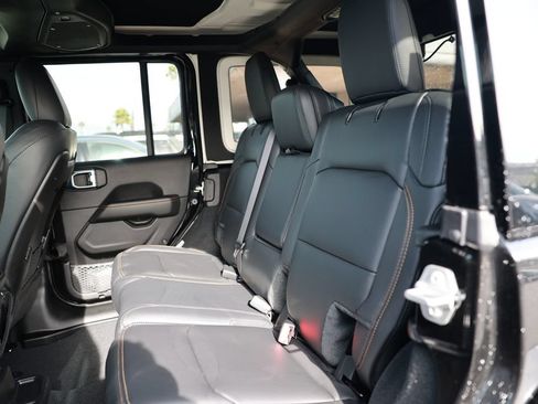 New 2026 Jeep Wrangler Unlimited Sahara AWD/4WD image 32