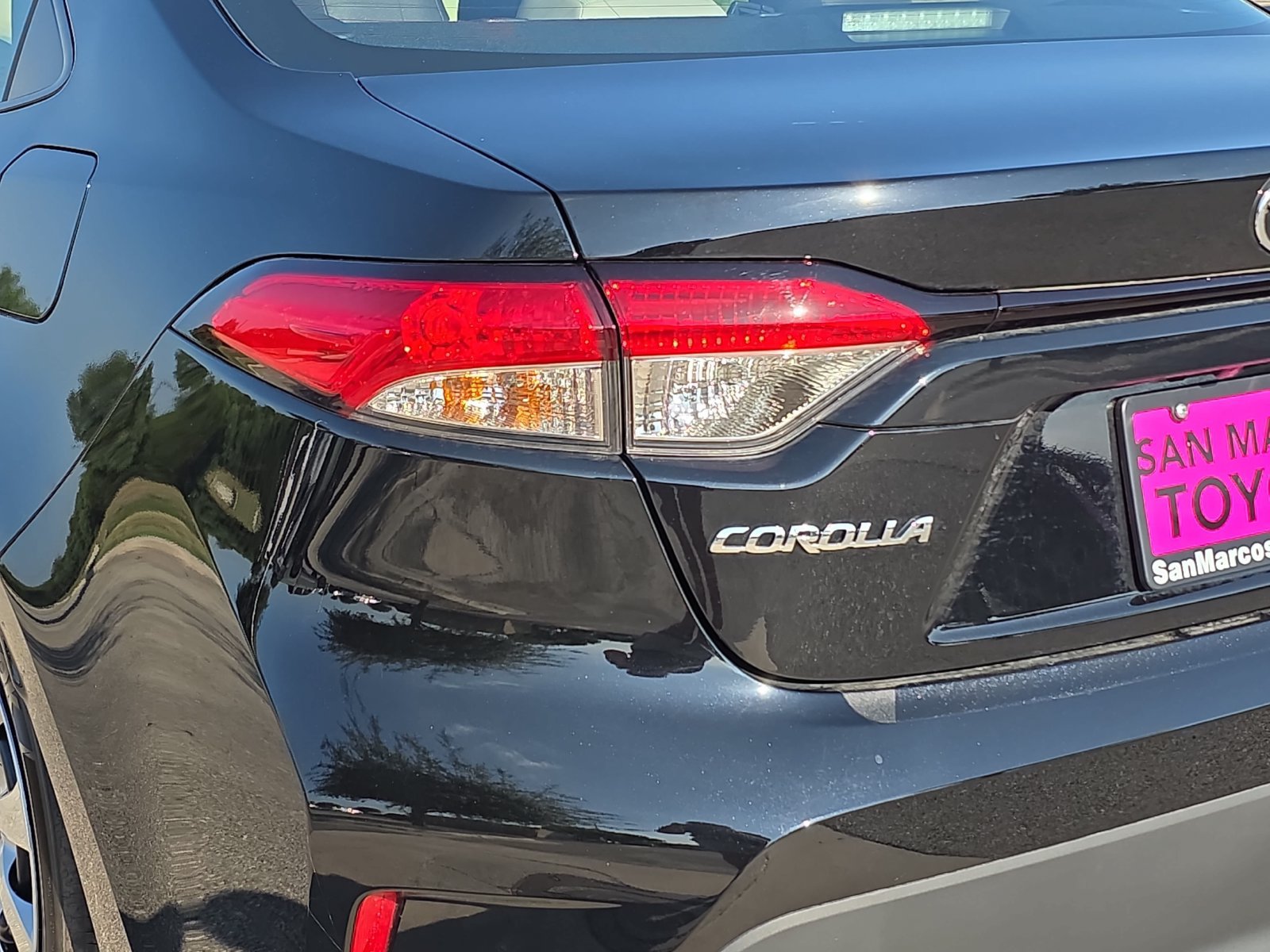 Used 2026 Toyota Corolla LE FWD image 29