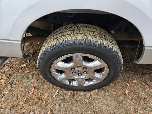 Used 2014 Ford F150 XLT w/ Equipment Group 302A Luxury image 11