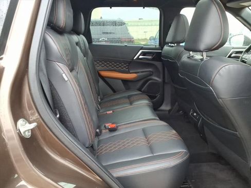 Used 2022 Mitsubishi Outlander SEL AWD/4WD image 15