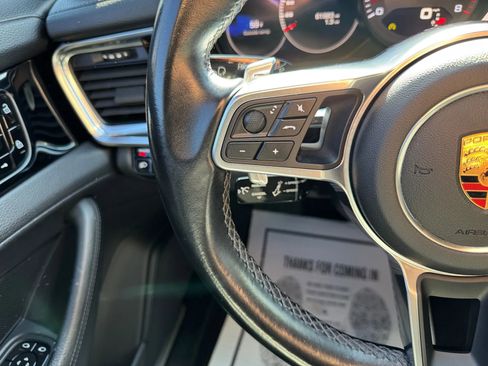 Used 2020 Porsche Panamera 4 image 28