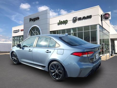 Used 2023 Toyota Corolla SE FWD image 5