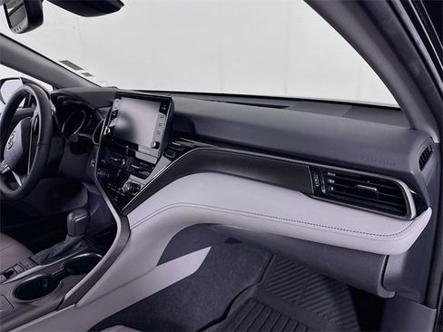 Certified 2022 Toyota Camry XSE image 26