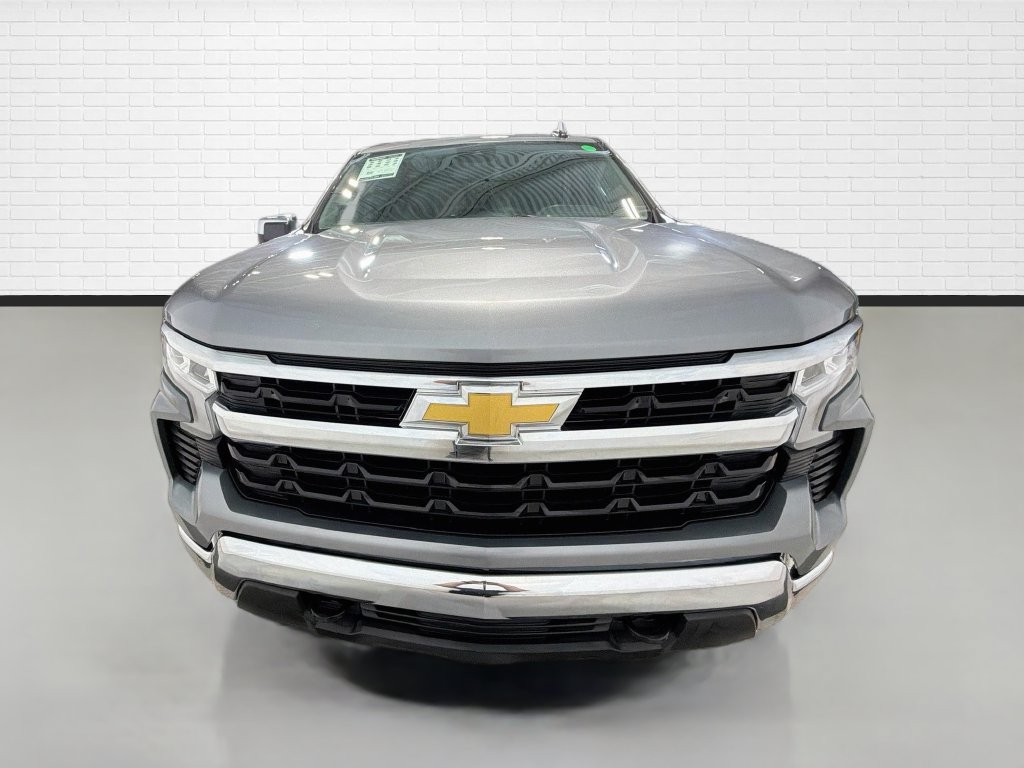 Used 2023 Chevrolet Silverado 1500 LT AWD/4WD image 2