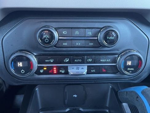 Used 2023 Ford Bronco Wildtrak image 25