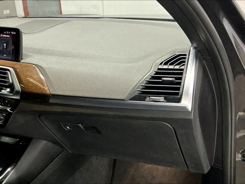 Used 2019 BMW X3 xDrive30i w/ Driving Assistance Package image 18