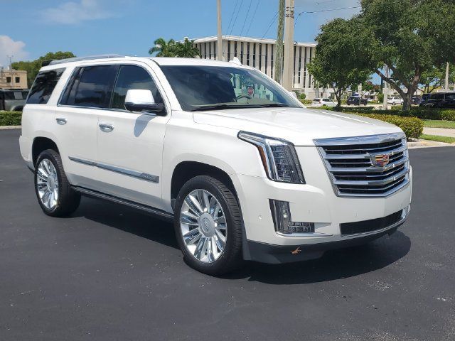 Used 2020 Cadillac Escalade Platinum AWD/4WD image 7