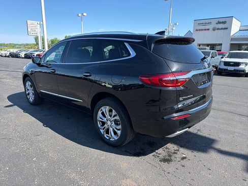 Used 2021 Buick Enclave Avenir w/ Avenir Technology Package AWD/4WD image 3