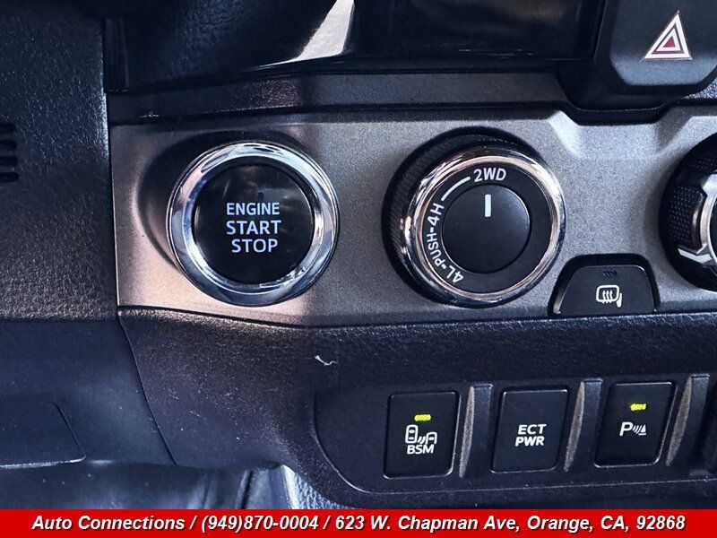 Used 2018 Toyota Tacoma TRD Off-Road w/ Technology Package AWD/4WD image 16