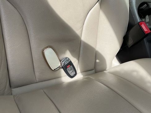 Used 2016 Audi Q5 2.0T Premium Plus w/ Technology Package image 9