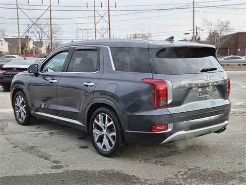 Used 2021 Hyundai Palisade Limited image 3