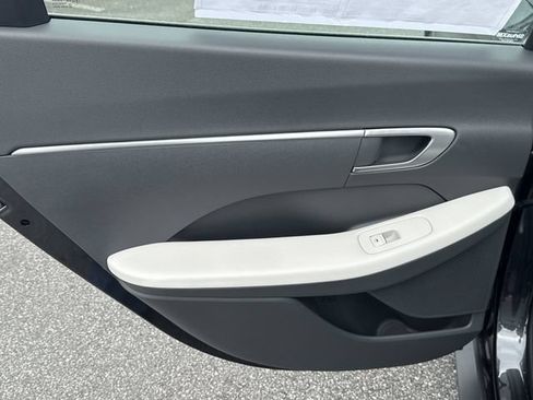 New 2026 Hyundai Sonata SE FWD image 21