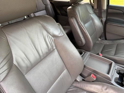 Used 2011 Honda Odyssey Touring image 25