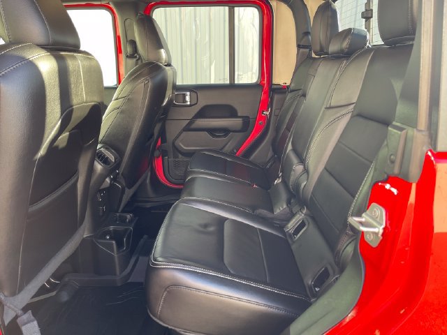 Used 2022 Jeep Gladiator Overland w/ Popular Equipment Package AWD/4WD image 27