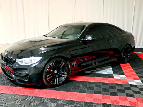 Used 2015 BMW M4 Coupe image 2