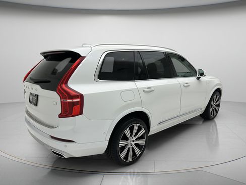 Used 2021 Volvo XC90 T8 Inscription w/ Advanced Package AWD/4WD image 5