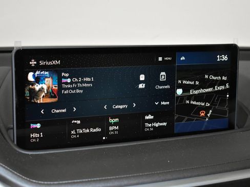 Used 2024 Acura MDX SH-AWD w/ Technology Package image 15