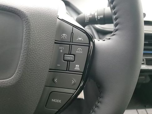 New 2026 Toyota Prius Plug-In Hybrid FWD image 15