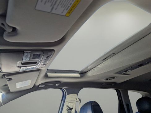 Used 2022 Kia Telluride EX w/ EX Premium Package image 25