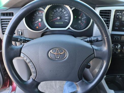 Used 2009 Toyota 4Runner SR5 image 19