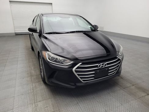 Used 2017 Hyundai Elantra SE image 14
