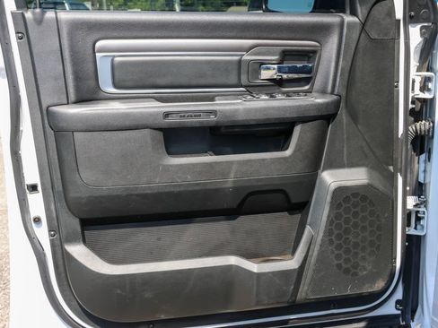 Used 2024 RAM 1500 Warlock AWD/4WD image 4