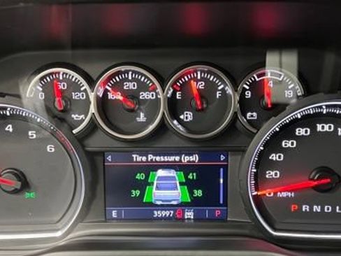 Used 2021 Chevrolet Silverado 1500 RST w/ Z71 Off-Road Package AWD/4WD image 24