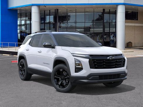 New 2026 Chevrolet Equinox LT w/ Convenience Package II image 7