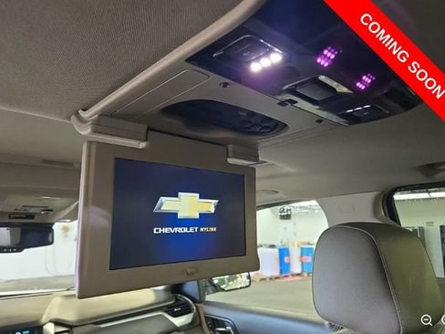 Used 2020 Chevrolet Suburban LT AWD/4WD image 10