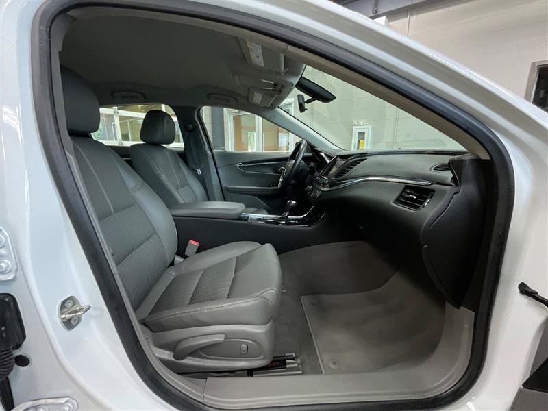 Used 2018 Chevrolet Impala LS FWD image 27