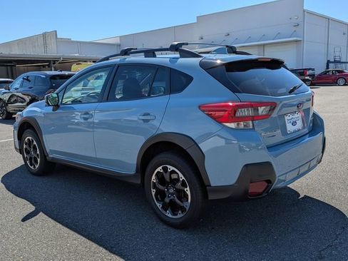 Used 2022 Subaru Crosstrek 2.0i Premium w/ Moonroof Package image 5