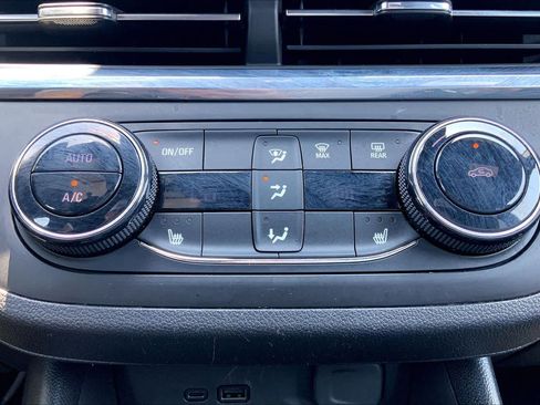 Used 2025 Buick Envista Preferred w/ Convenience I Package FWD image 29