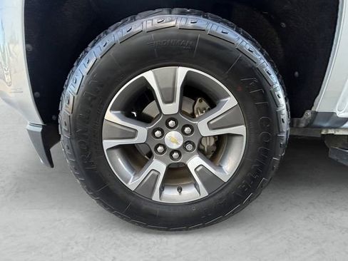Used 2017 Chevrolet Colorado LT w/ Luxury Package, Chrome RWD image 29