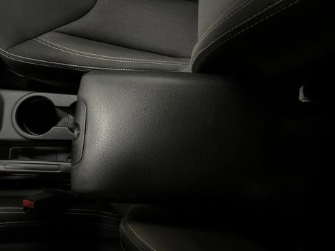 Used 2016 Jeep Wrangler Unlimited Rubicon image 17