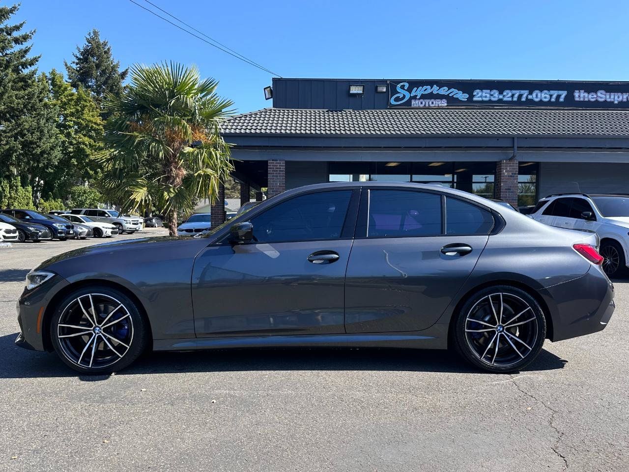 Used 2020 BMW 330i Sedan w/ Executive Package RWD image 3