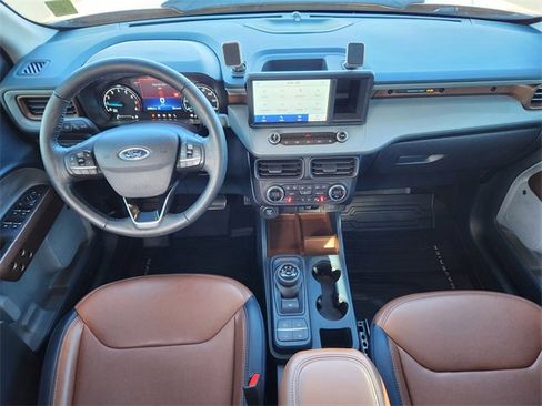 Used 2022 Ford Maverick Lariat w/ Lariat Luxury Package image 16