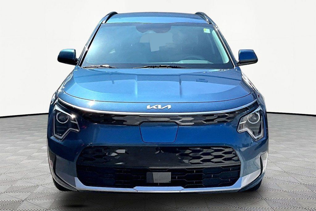 Used 2023 Kia Niro Wind FWD image 4