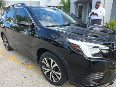 Used 2022 Subaru Forester Limited AWD/4WD image 3