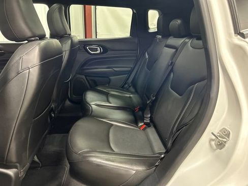 Used 2023 Jeep Compass High Altitude AWD/4WD image 17