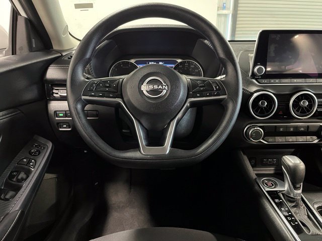 Used 2025 Nissan Sentra SV FWD image 22