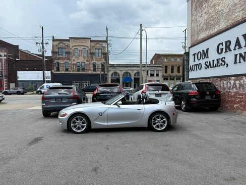 Used 2003 BMW Z4 3.0i RWD image 5