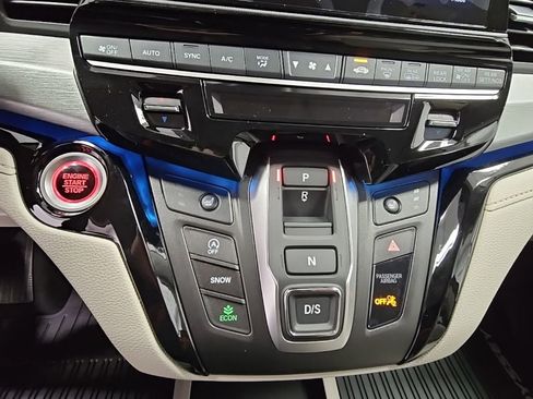 New 2026 Honda Odyssey Touring image 20