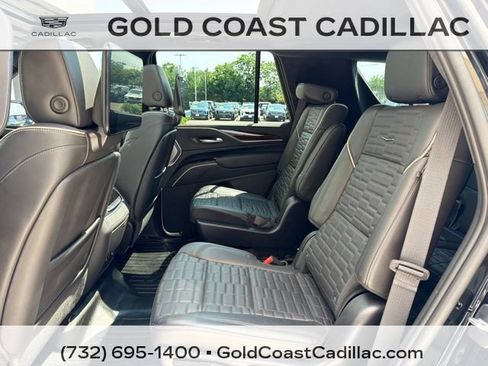 Used 2023 Cadillac Escalade Sport Platinum w/ LPO, ONYX Package AWD/4WD image 18