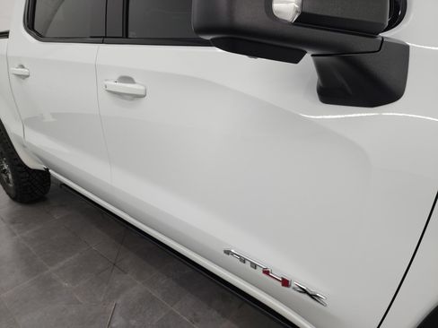 Used 2024 GMC Sierra 1500 AT4X image 28